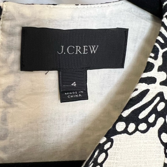 J. Crew Notched Shell Polynesian Floral Embellished Beaded Top Size 4 - Picture 8 of 16